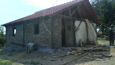 Rekonstrukcija kleti 2008 3.JPG